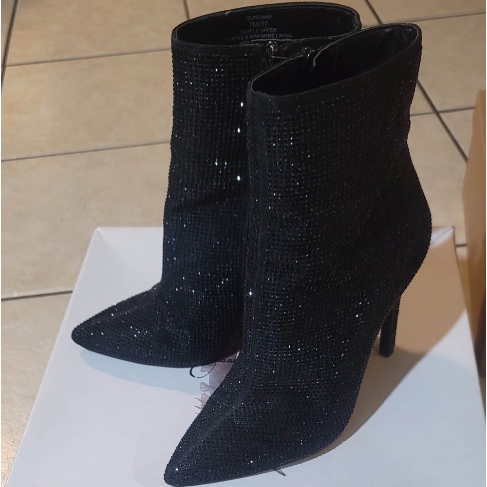 Jessica Simpson heels